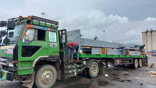5 Tips Sewa Tronton Trailer Yang Aman Untuk Pengiriman Barang